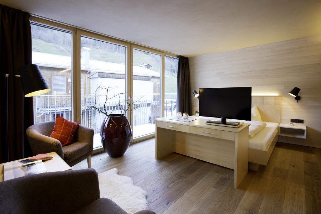 N Apartments Hotel Schoppernau Quarto foto